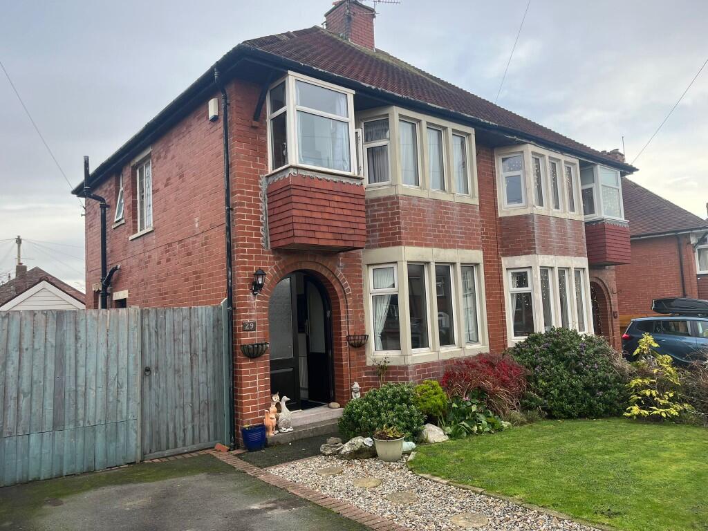 Main image of property: Bromsgrove Avenue, FY2