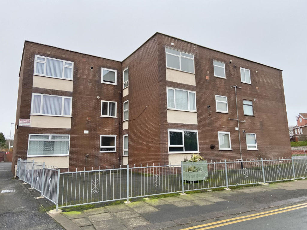 1 bedroom flat for sale in Park Road, Blackpool, Lancashire, FY1