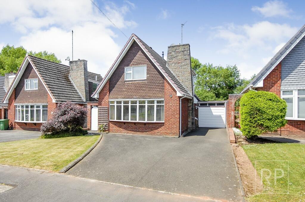 2 bedroom detached house for sale in Longmeadow Drive, Sedgley, Dudley, DY3