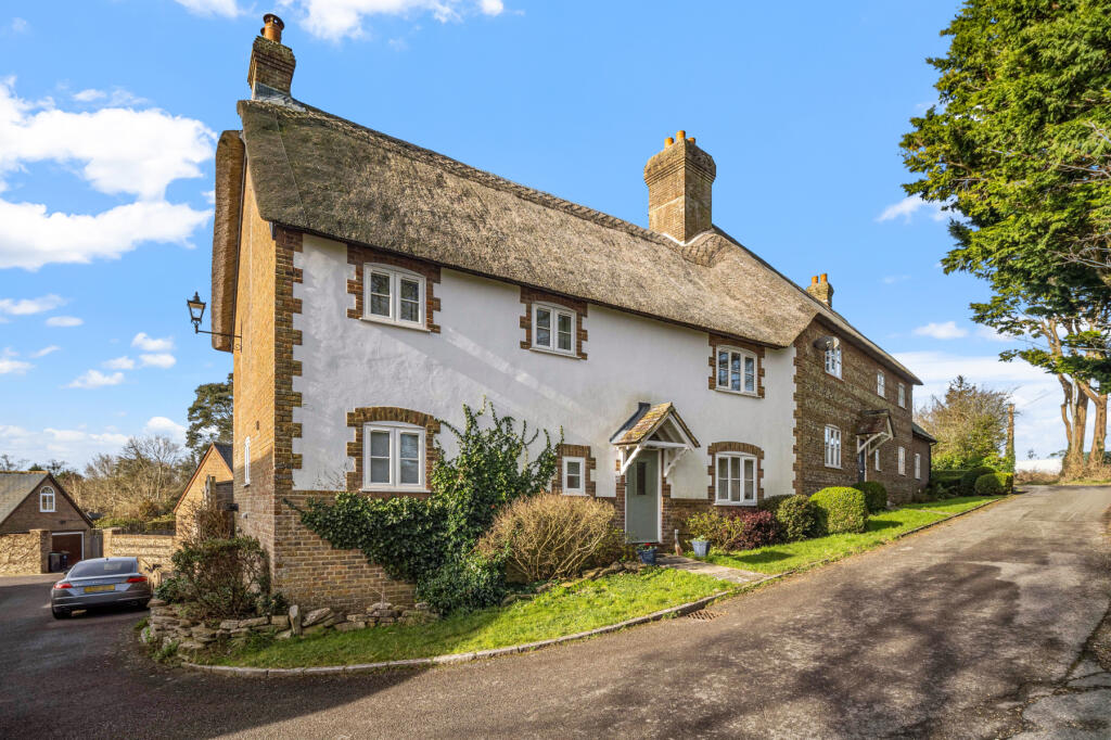 4 bedroom semidetached house for sale in Stinsford, Nr Dorchester