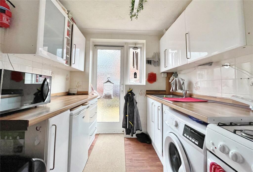 Additional property image - Mendip Crescent, Worthing, West Sussex, BN13