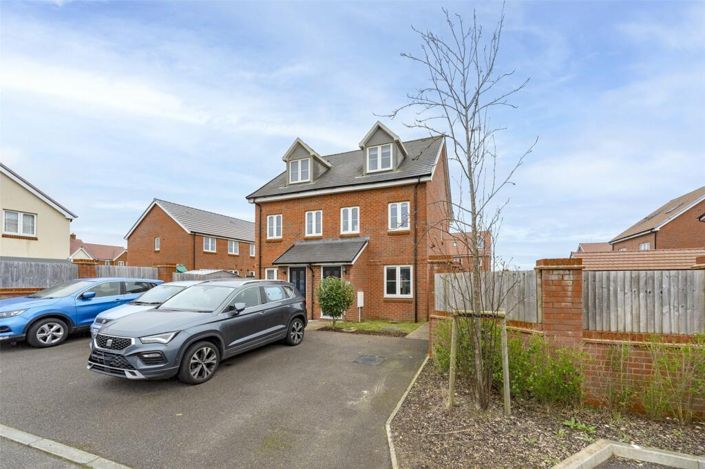 3 bedroom semi-detached house for sale in Peony Grove, Worthing, West Sussex, BN13