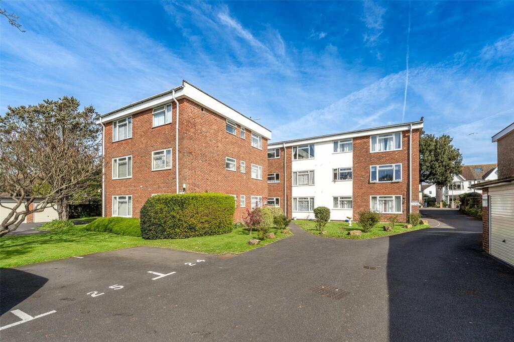 2 bedroom flat for sale in Rowlands Road, Worthing, West Sussex, BN11