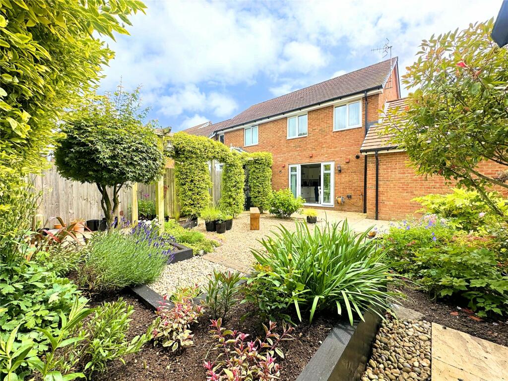 Additional property image - Nightingale Avenue, Goring-by-Sea, Worthing, West Sussex, BN12