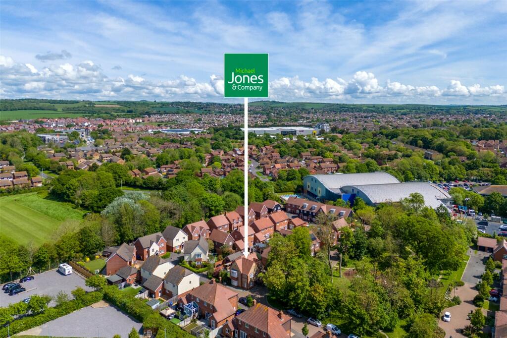 Additional property image - Skylark Rise, Goring-by-Sea, Worthing, West Sussex, BN12