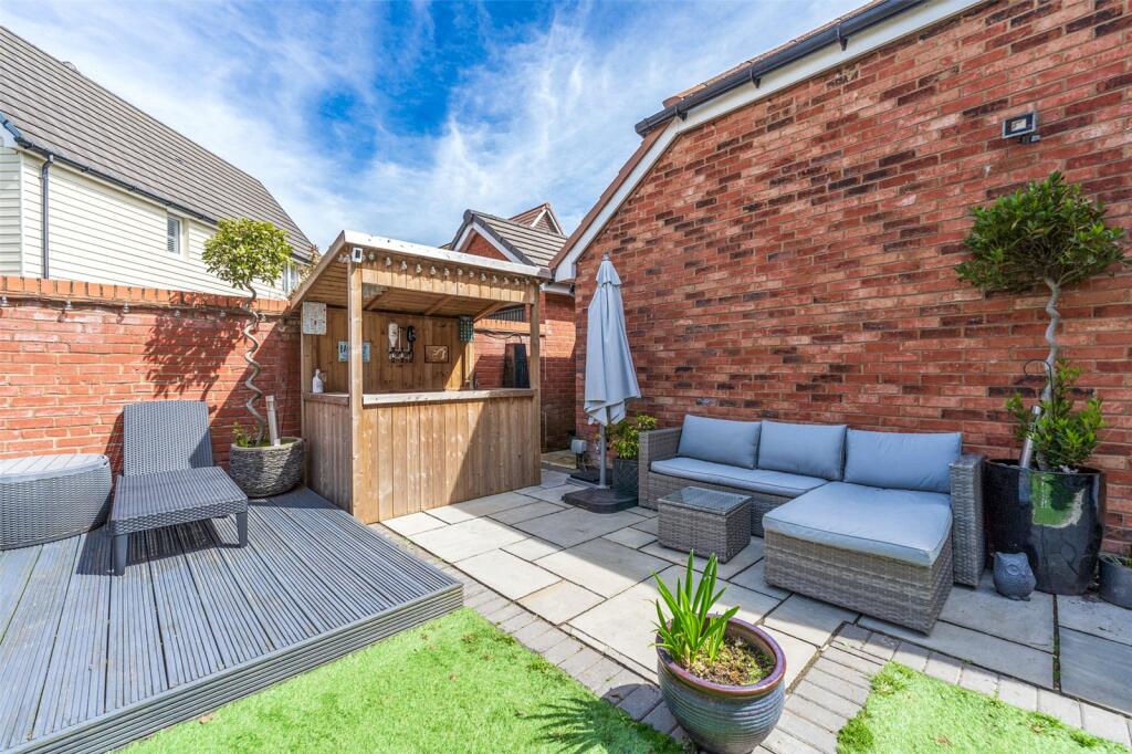 Additional property image - Skylark Rise, Goring-by-Sea, Worthing, West Sussex, BN12