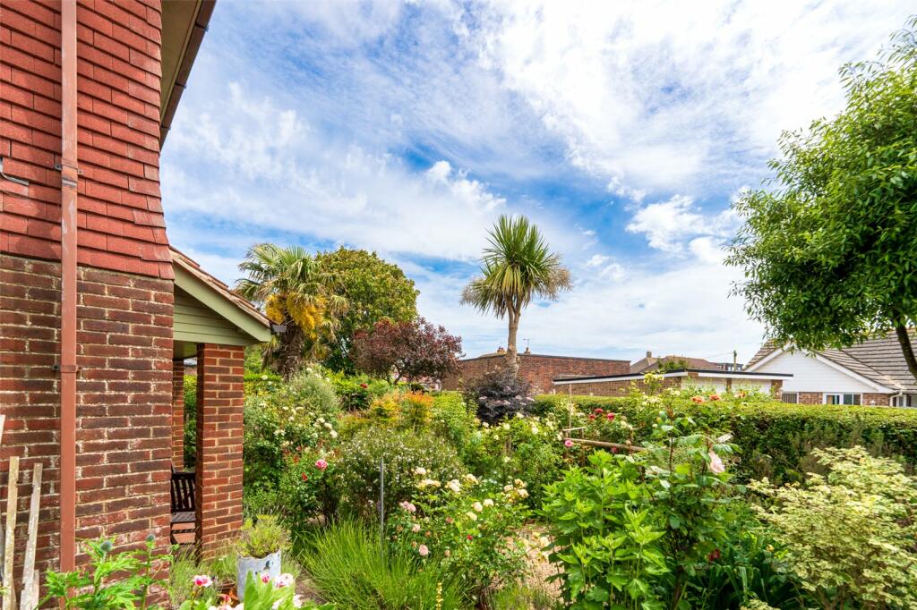 Additional property image - Courtlands Close, Goring-by-Sea, Worthing, West Sussex, BN12