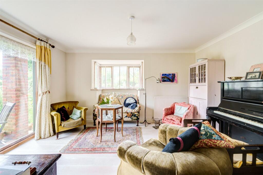 Additional property image - Courtlands Close, Goring-by-Sea, Worthing, West Sussex, BN12
