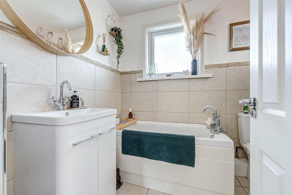 Additional property image - Reigate Road, Worthing, West Sussex, BN11