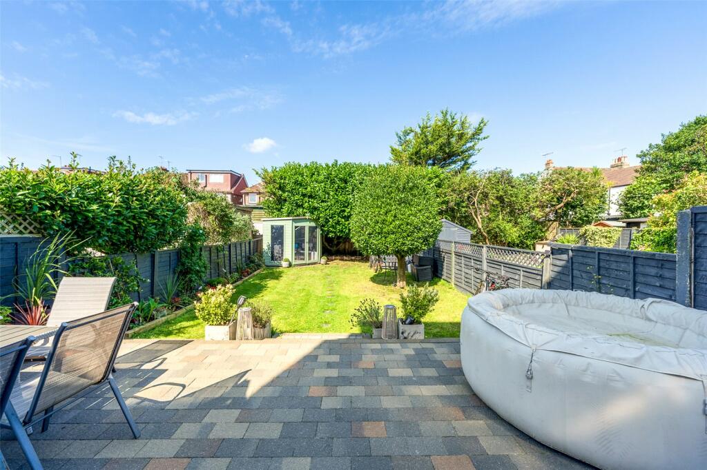 Additional property image - Reigate Road, Worthing, West Sussex, BN11