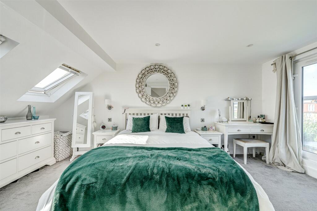 Additional property image - Reigate Road, Worthing, West Sussex, BN11