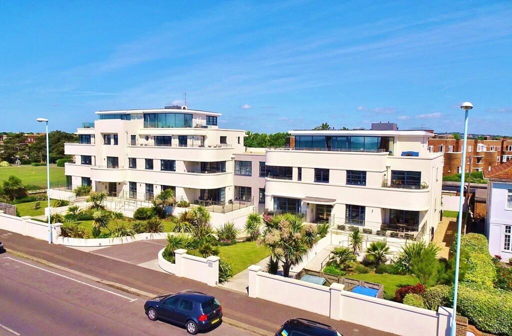 Additional property image - Vista Mare East, 42 West Parade, West Worthing, West Sussex, BN11