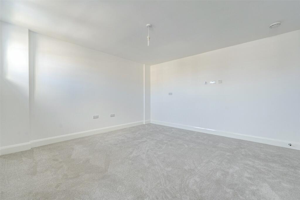 Additional property image - Vista Mare East, 42 West Parade, West Worthing, West Sussex, BN11