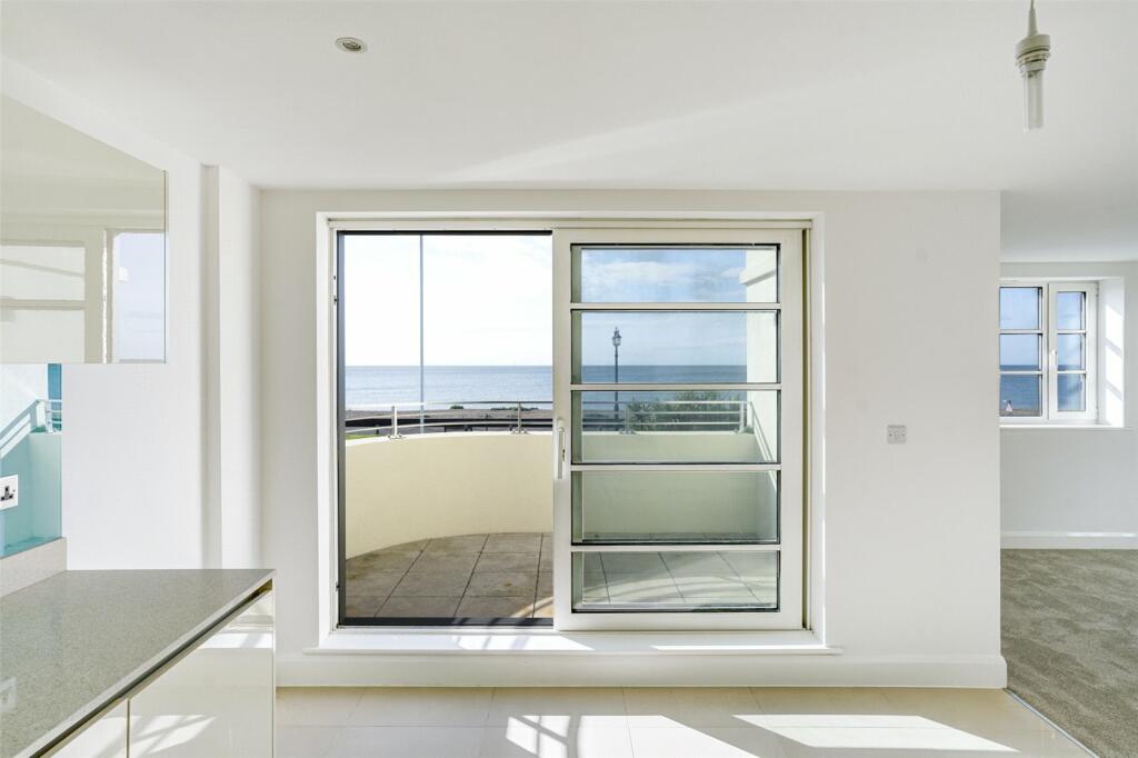 Additional property image - Vista Mare East, 42 West Parade, West Worthing, West Sussex, BN11