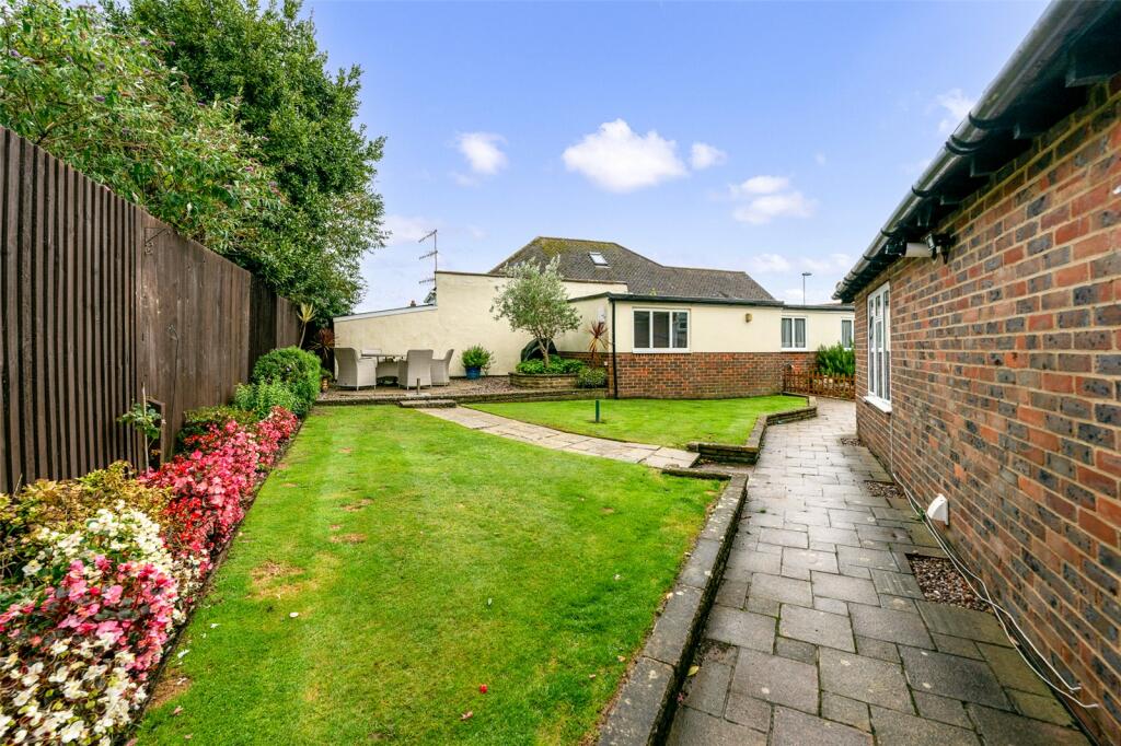 Additional property image - Parklands Avenue, Goring-by-Sea, Worthing, West Sussex, BN12
