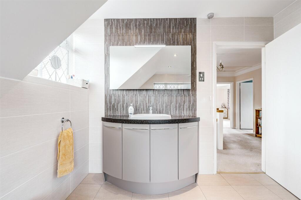 Additional property image - Parklands Avenue, Goring-by-Sea, Worthing, West Sussex, BN12