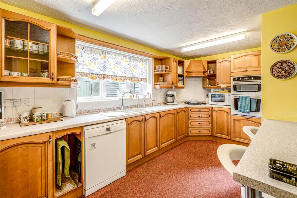 Additional property image - Foxglove Walk, Worthing, West Sussex, BN13