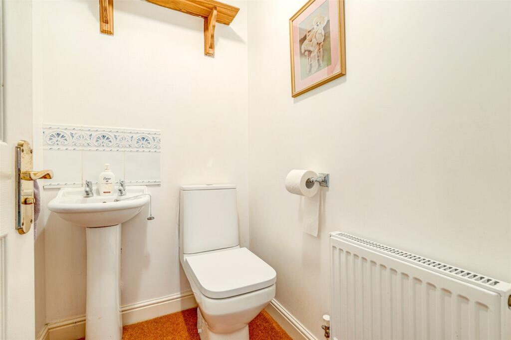 Additional property image - Foxglove Walk, Worthing, West Sussex, BN13