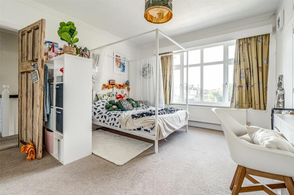 Additional property image - Wallace Avenue, Worthing, West Sussex, BN11