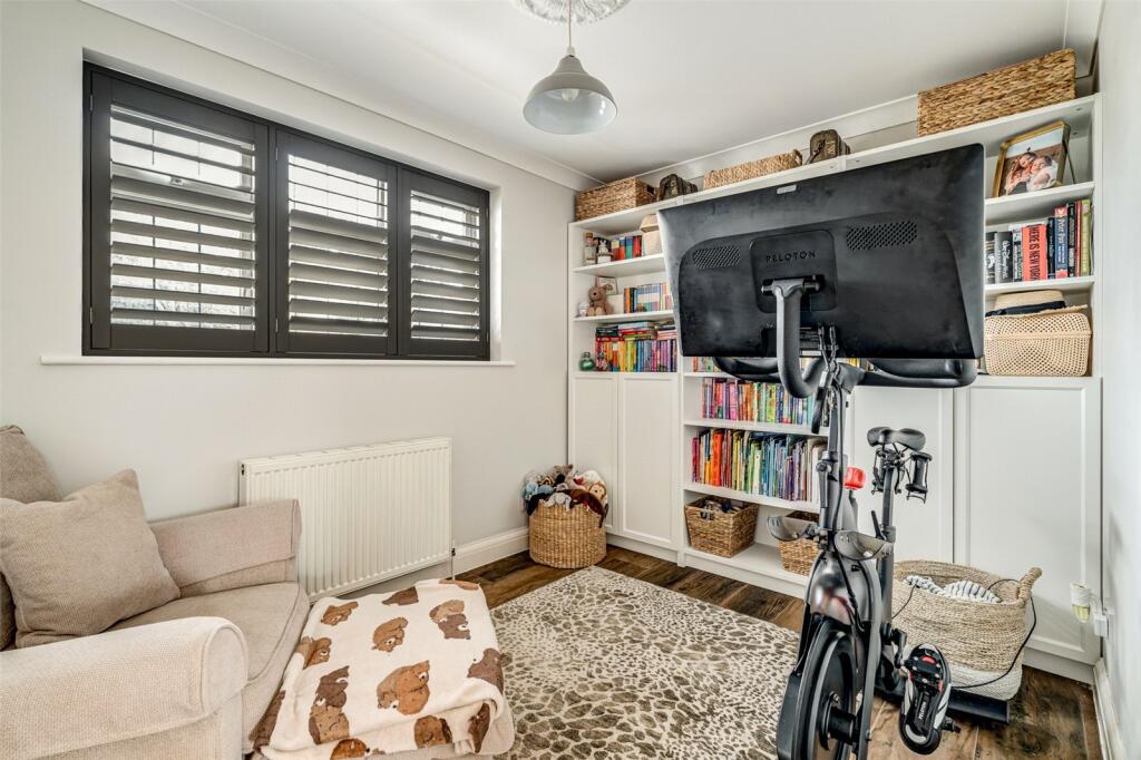 Additional property image - Wallace Avenue, Worthing, West Sussex, BN11