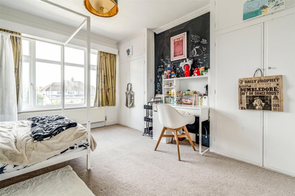 Additional property image - Wallace Avenue, Worthing, West Sussex, BN11