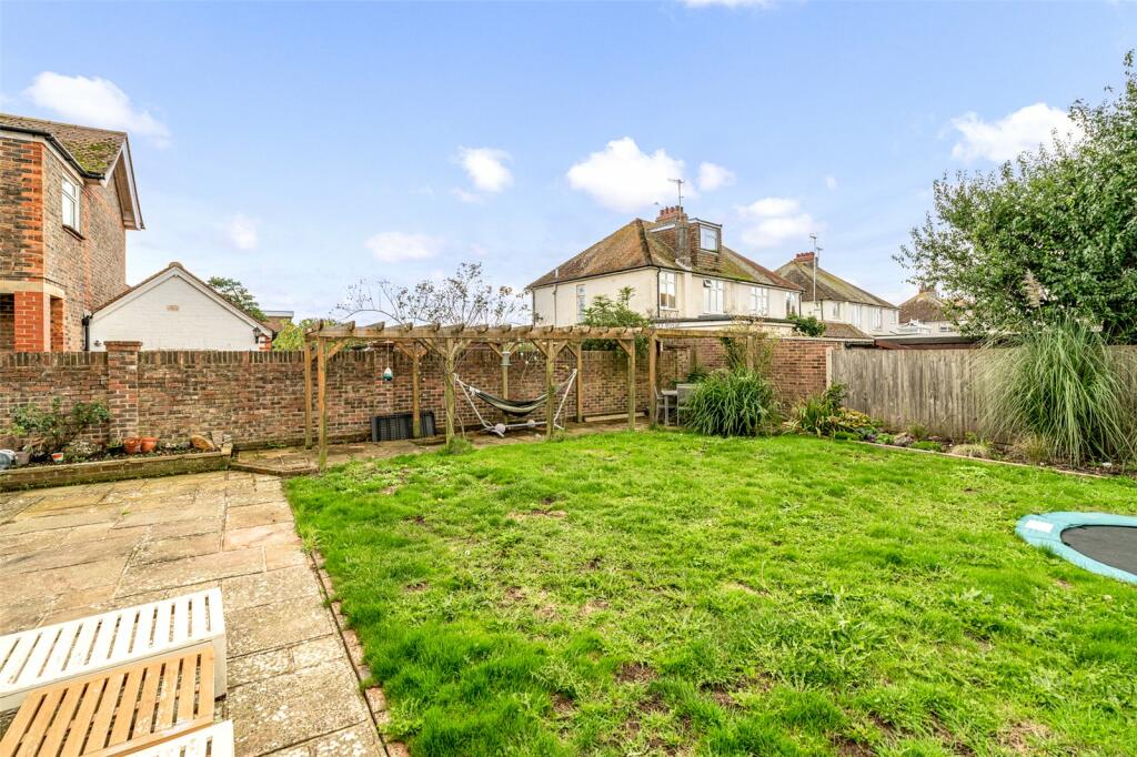 Additional property image - Wallace Avenue, Worthing, West Sussex, BN11