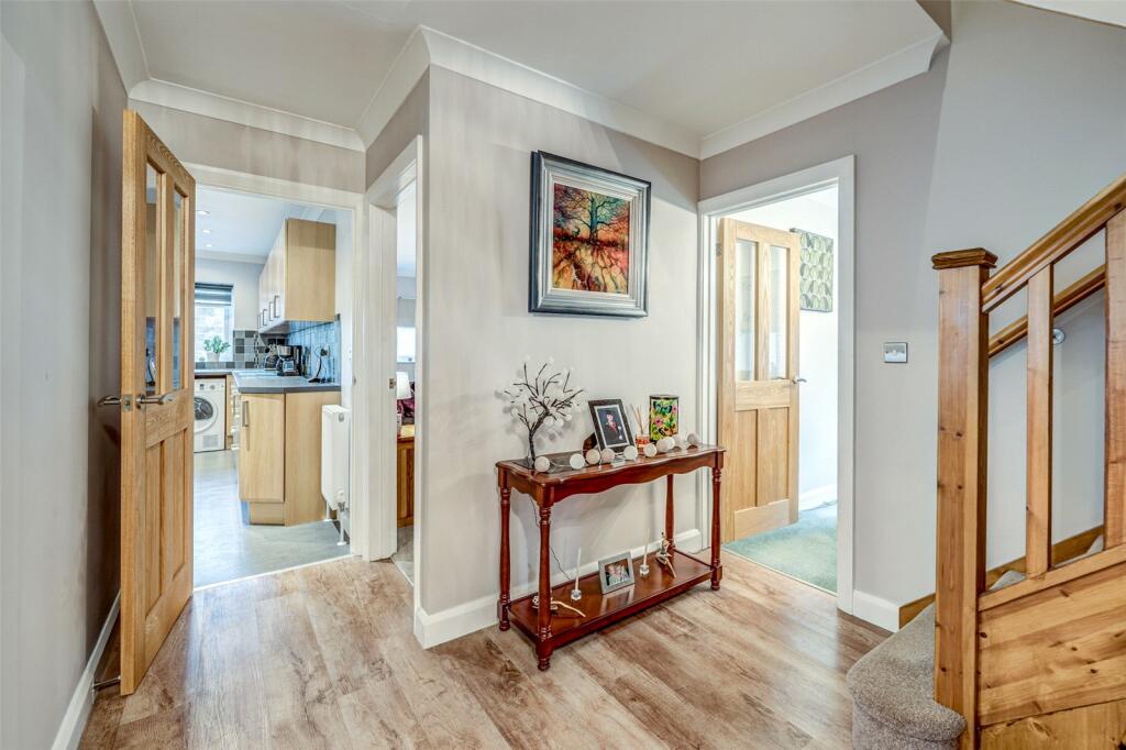 Additional property image - Sea Place, Goring-by-Sea, Worthing, West Sussex, BN12
