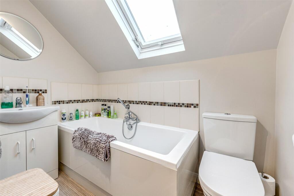 Additional property image - Sea Place, Goring-by-Sea, Worthing, West Sussex, BN12