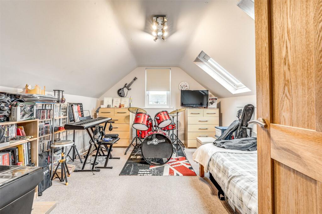 Additional property image - Sea Place, Goring-by-Sea, Worthing, West Sussex, BN12