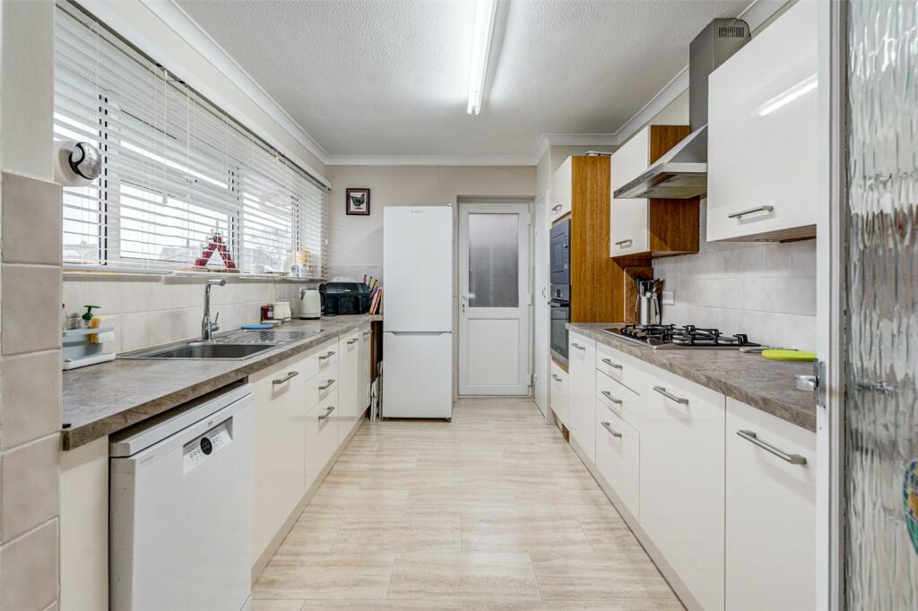 Additional property image - Humber Avenue, Worthing, West Sussex, BN13