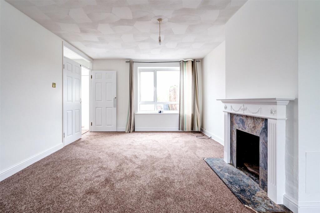 Additional property image - Kipling Avenue, Goring-by-Sea, Worthing, West Sussex, BN12