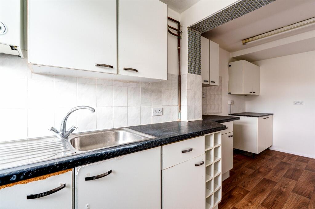 Additional property image - Kipling Avenue, Goring-by-Sea, Worthing, West Sussex, BN12