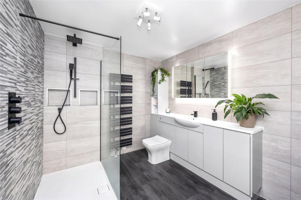 Additional property image - Durrington Hill, Worthing, West Sussex, BN13