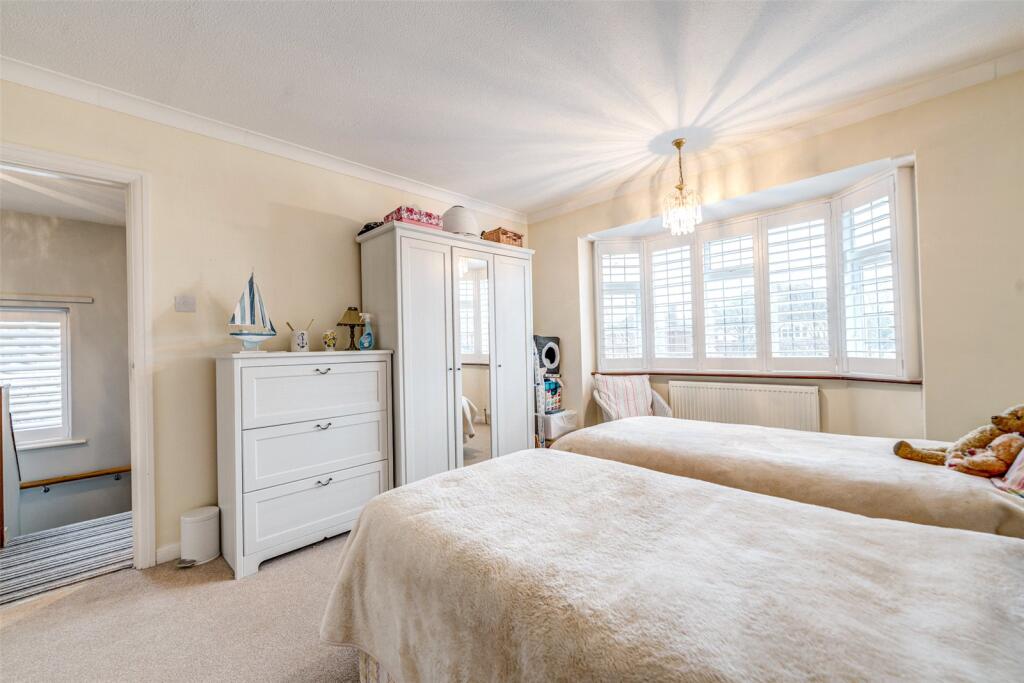 Additional property image - Alinora Avenue, Goring-by-Sea, Worthing, West Sussex, BN12