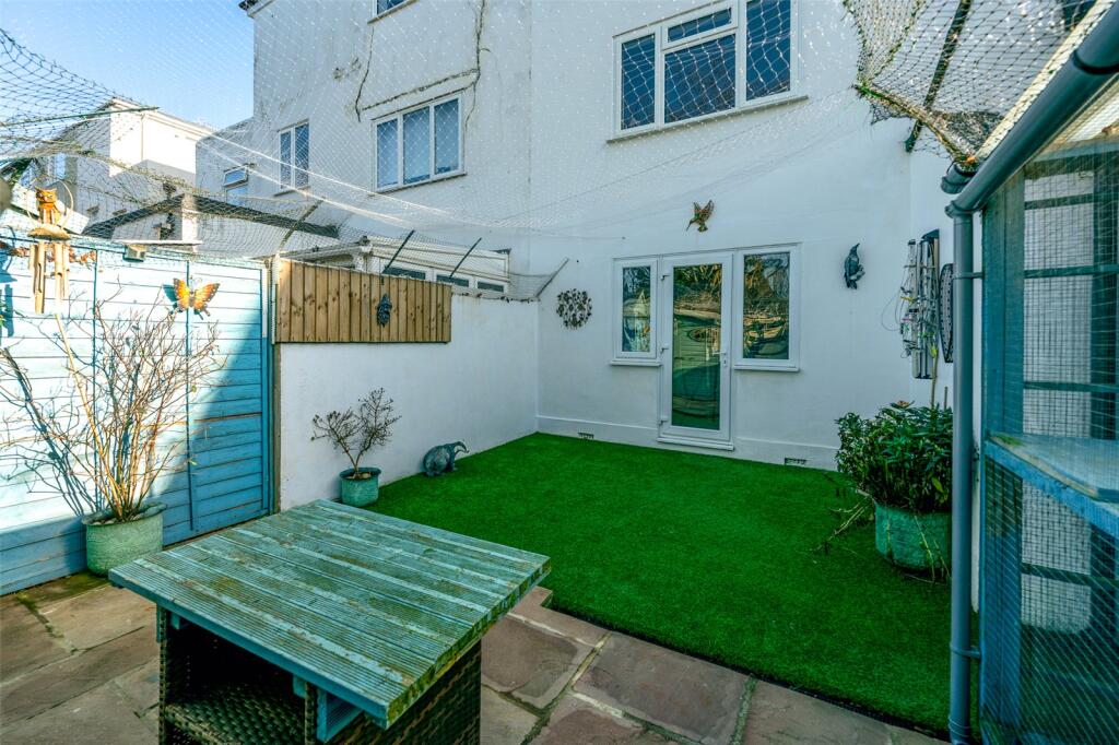 Additional property image - Shaftesbury Avenue, Goring-by-Sea, Worthing, West Sussex, BN12