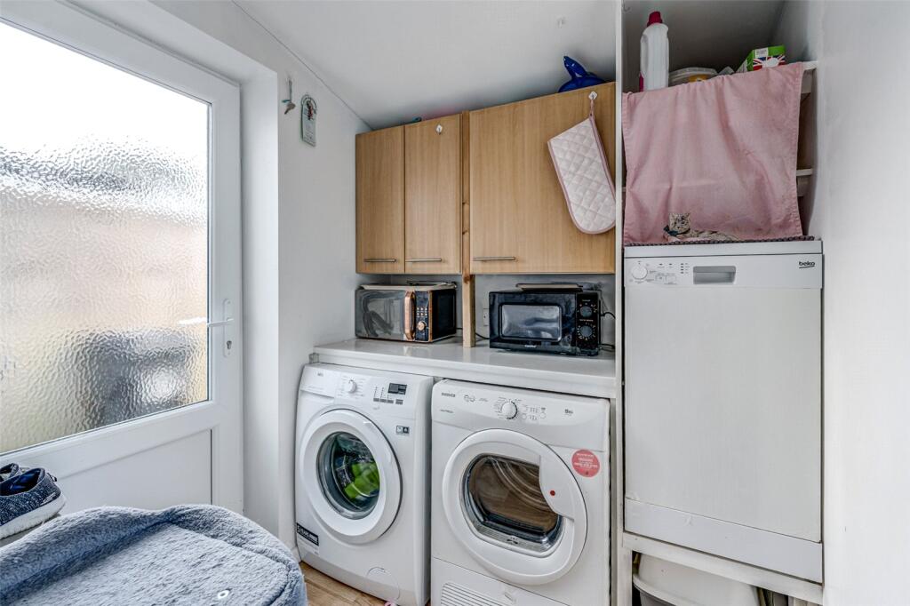 Additional property image - Shaftesbury Avenue, Goring-by-Sea, Worthing, West Sussex, BN12