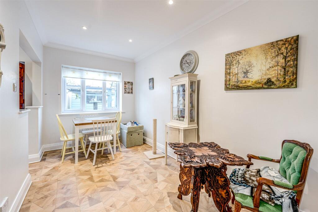 Additional property image - Shaftesbury Avenue, Goring-by-Sea, Worthing, West Sussex, BN12
