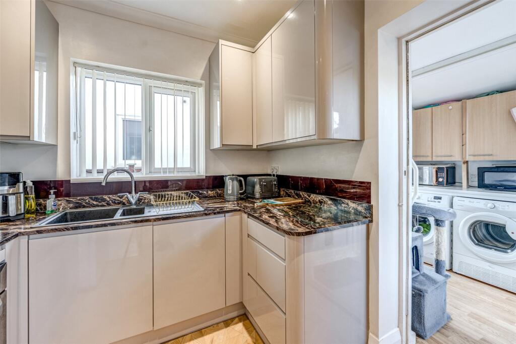 Additional property image - Shaftesbury Avenue, Goring-by-Sea, Worthing, West Sussex, BN12