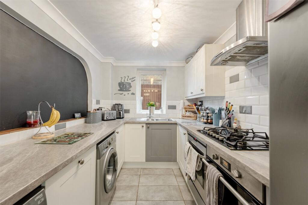 Additional image 19 of Crossways Avenue, Goring-by-Sea, Worthing, West Sussex, BN12