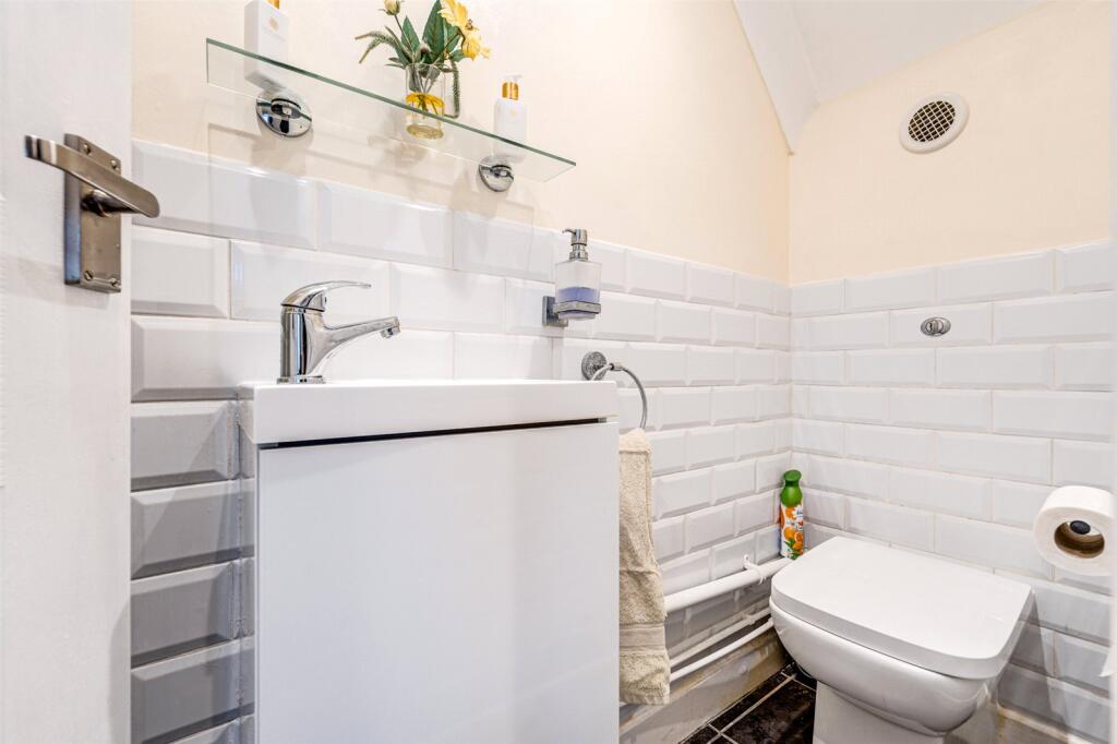 Additional image 8 of Crossways Avenue, Goring-by-Sea, Worthing, West Sussex, BN12