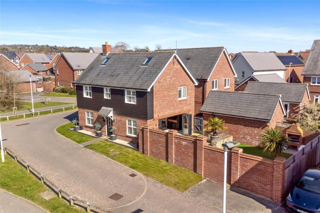 Gladiolus Grove, Worthing, West Sussex, BN13