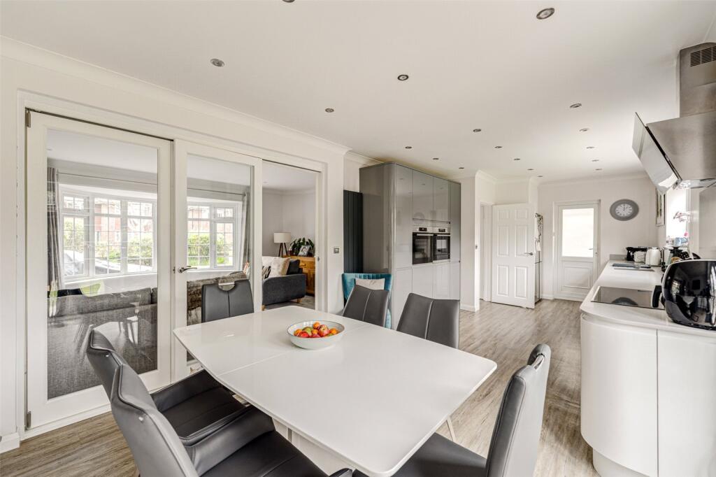 Additional image 11 of Falmer Avenue, Goring-by-Sea, Worthing, West Sussex, BN12