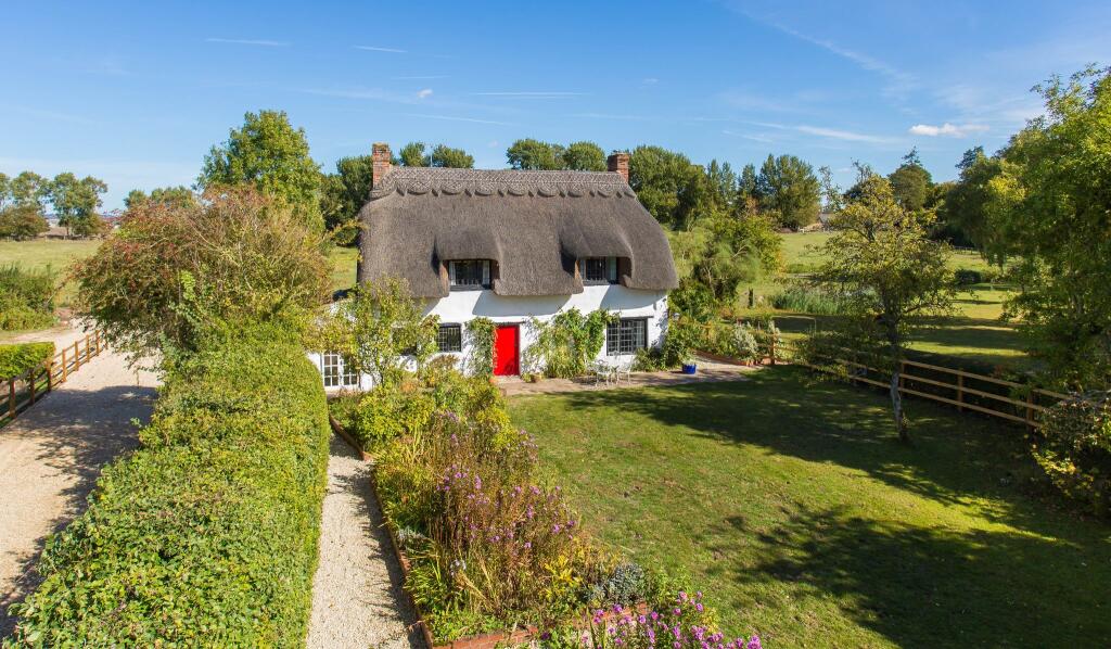Main image of property: Holton Oxford