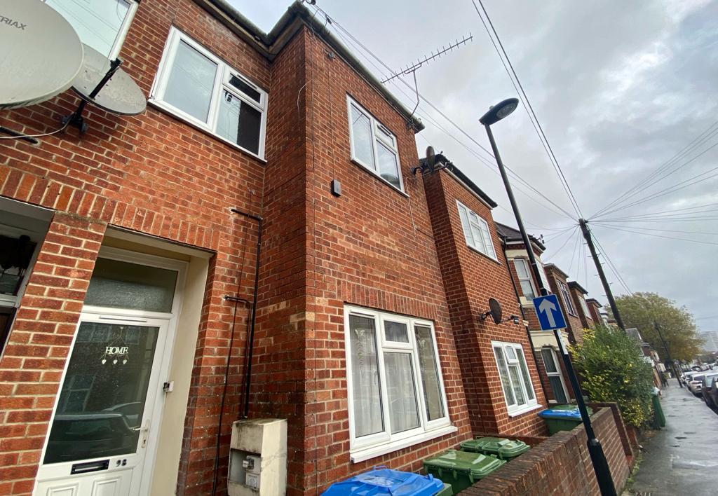 Main image of property: Clovelly Road, 