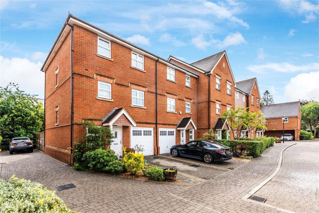 Main image of property: Fitzroy Place, Reigate, Surrey, RH2