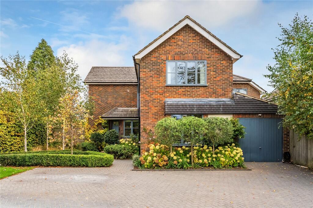 Main image of property: Ringley Park Road, Reigate, Surrey, RH2