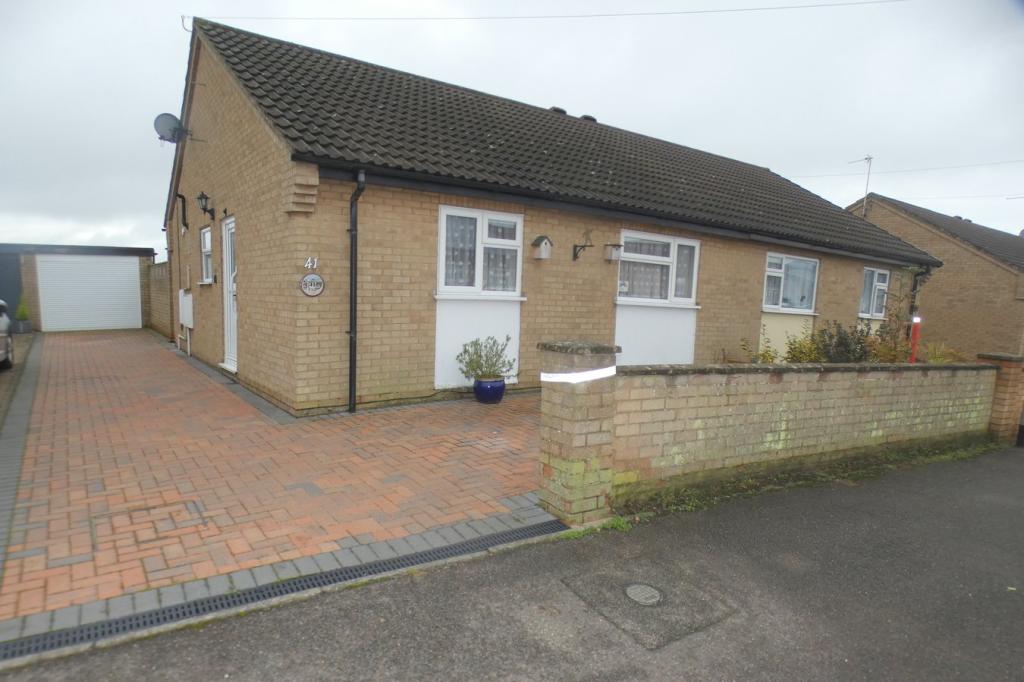 2 bedroom semidetached bungalow for sale in Priors Road, Whittlesey