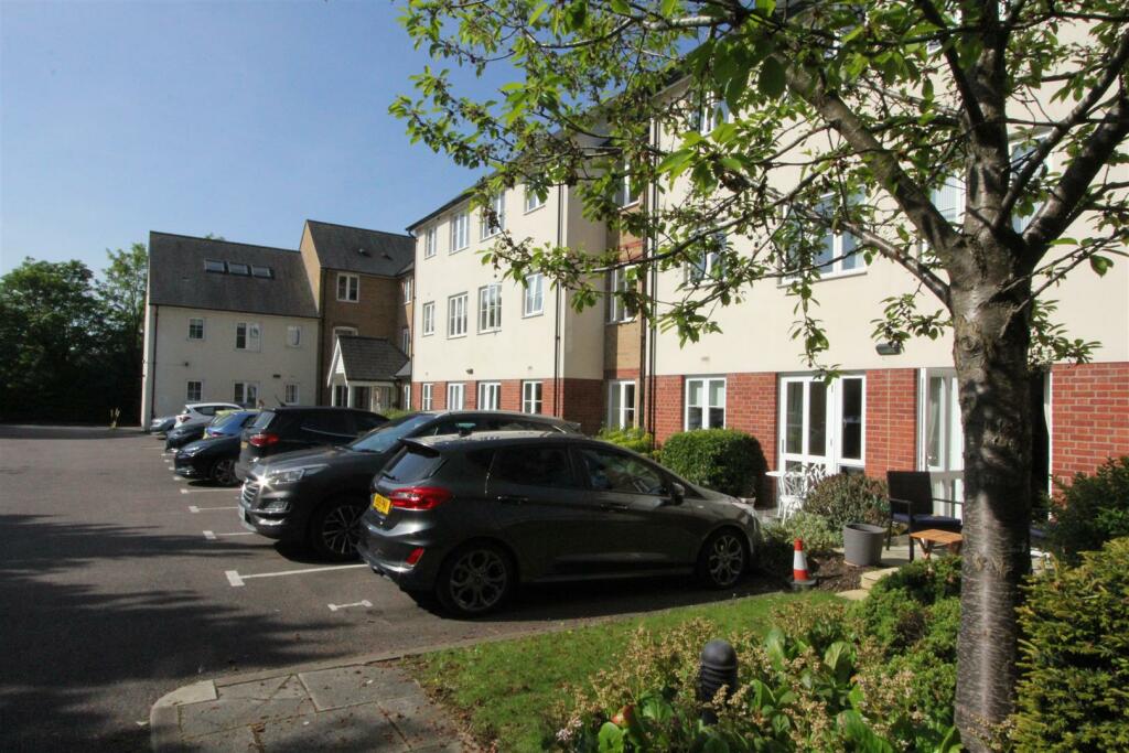 1 bedroom retirement property for sale in Ermine Court, Coronation Road