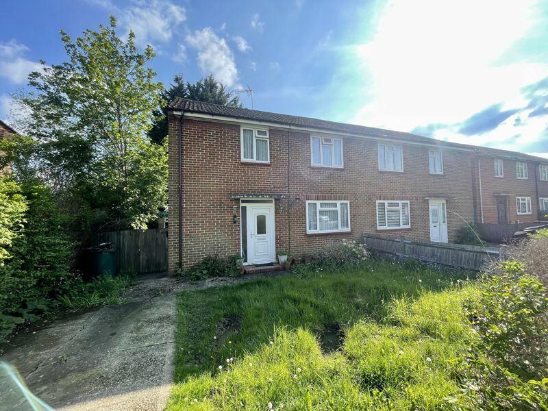 3 bedroom semidetached house for sale in Bushfield Crescent HA8