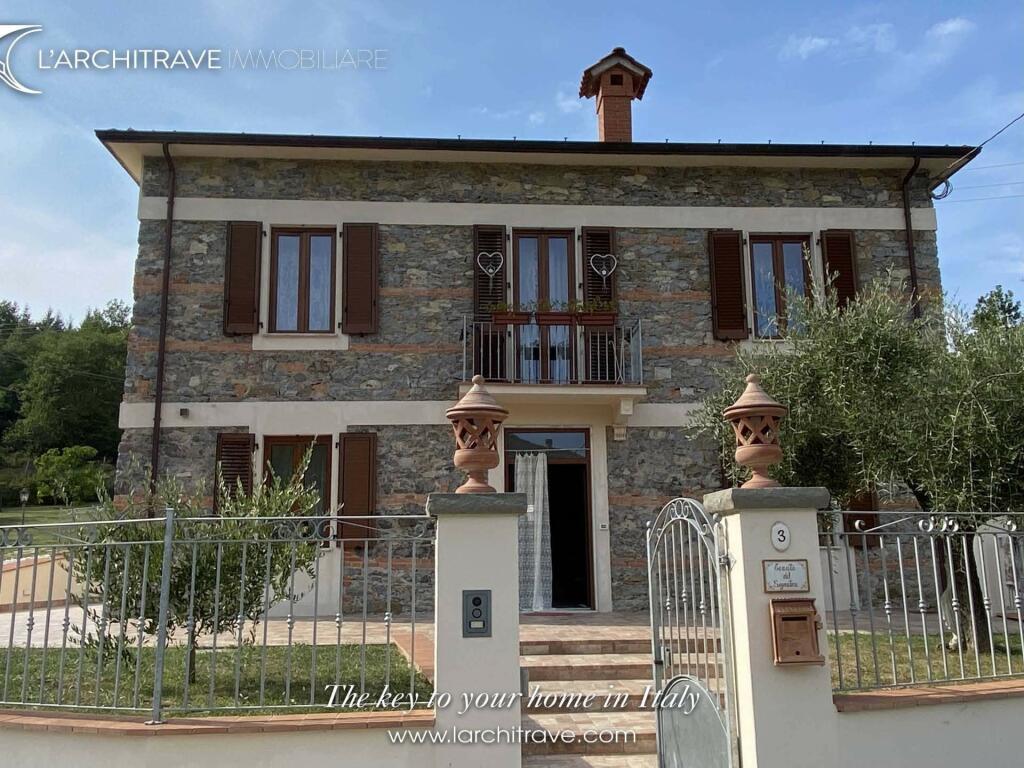 4 bedroom Villa for sale in Tuscany, Lunigiana...